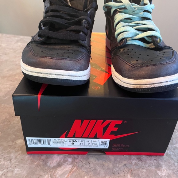 Air Jordon 1 Retro High OG - Picture 7 of 7